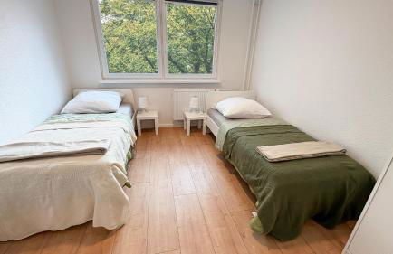 Ausgestattete Wohnungen für Monteur-Teams mit kostenlosem Parkplatz, WIFI, TV, Waschmaschine, Küche, Balkon, Restaurants und Supermarkt - Foto 15