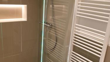 Johannes Hof - Foto 5, Shower