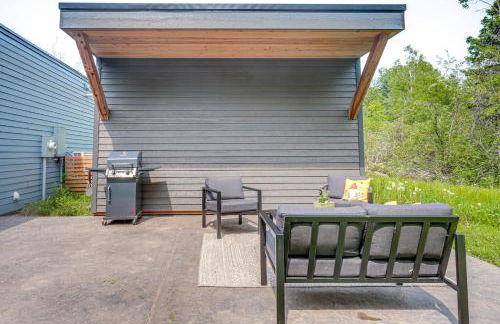 Walk to Lake Superior and Beach Modern Retreat - Foto 9