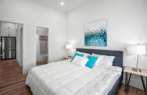 Cloud 9 Super - Luxe at East Downtown - Photo 13