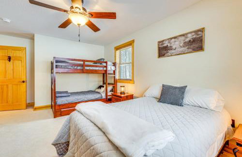 Hike, Ski and Raft Terra Alta Cabin with Large Deck - Foto 10