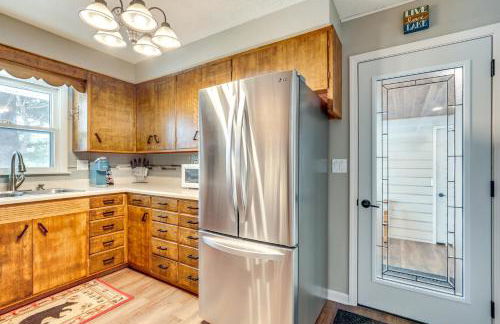 Eagle River Snowmobile and Lakefront Escape - Photo 6