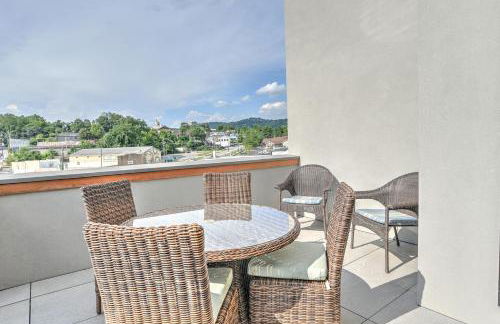 Luxe Townhouse with Garage and Terrace - Foto 32