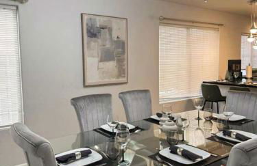 3BR - 3BA w Pool & BBQ -15 Mins to Strip & Airport - Foto 34