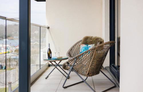 Creek View - A Tranquil Waterside Retreat with a Touch of Luxury and Pontoon - Photo 21