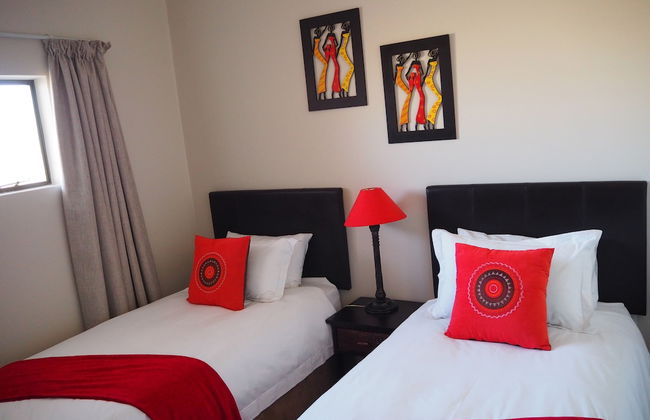 African Eagle Apartments - Photo 14