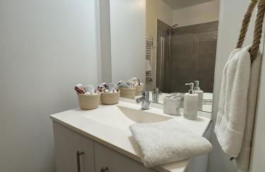 Modern and cozy Stay I Terrace and Parking I 10 min by car Orly airport I Quick access to Paris - Foto 39