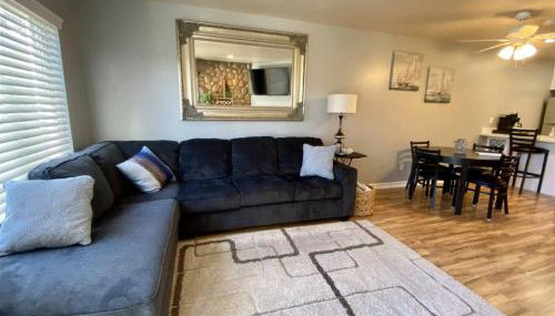 Beautiful Inn Building Condo 208 Pet friendly - Photo 3
