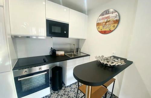 Cosy Appartement - 200m de Paris - Foto 3