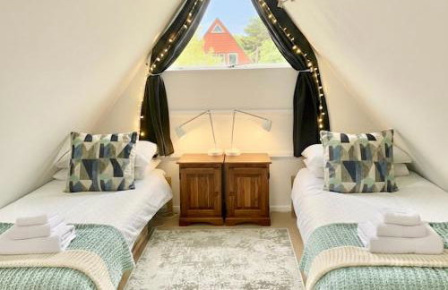 Clifftop Chalet With Pool - Foto 7