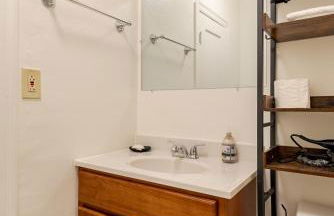 Cozy 5-Bedroom House, Perfect for Family and Work Groups - Foto 9