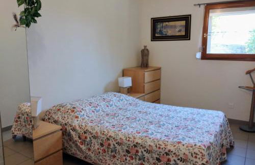 gite dans une maison en rez-de-chaussée avec piscine - Foto 9