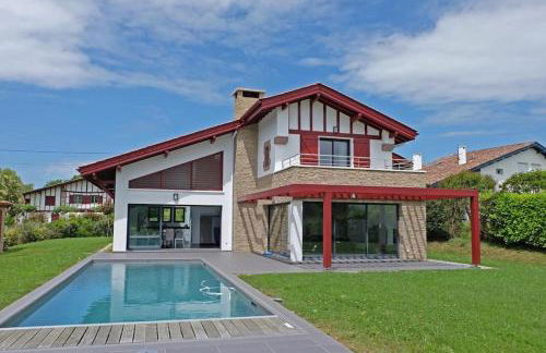 Maison basque moderne avec piscine chauffée et vue - Foto 20