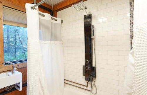 Treetop Hideaway, Sleeps 2 - Foto 49