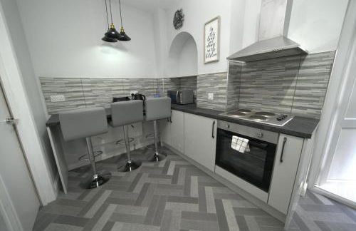 Telford - Apartment - Sleeps 5 - Flat 4 - Photo 8