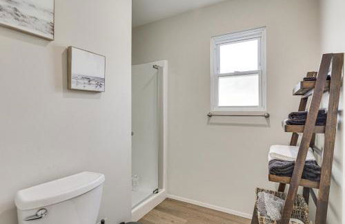 Sunny Oceanside Home with Patio, 5 Mi to Downtown! - Photo 15