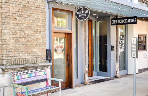 Western-Themed Decatur Studio on Main Street! - Foto 28