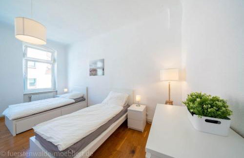 Apt Watt 2 Zimmer 55qm TV Waschmaschine Trockner Vollausstattung zentral - Photo 15