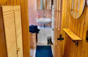 Ferienwohnung mit Wintergarten, Terrasse und Parkplatz - Foto 8