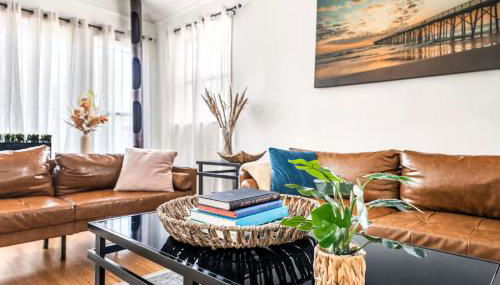 Spacious 4 bedroom home by Melrose and 10 minutes to Hollywood Walk of Fame - Foto 5