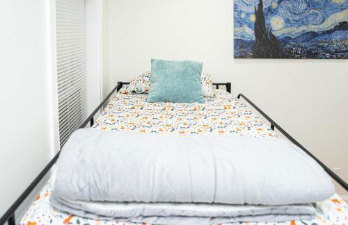 16 -3 Spacious 4BR Worcester Home near Parks - Foto 79