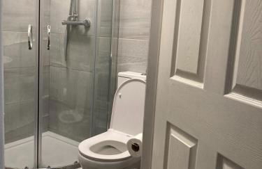 Studio Flat in Walsall with Option of Large Garden for Events - Foto 27