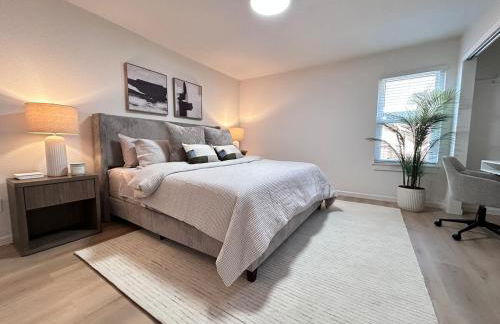 Quiet Community, Stylish Escape - Photo 17