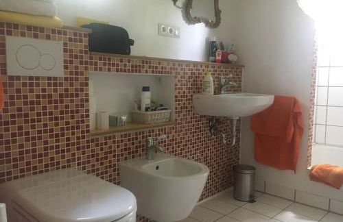 Ferienhaus im Wald an der Weinstrasse - Foto 10