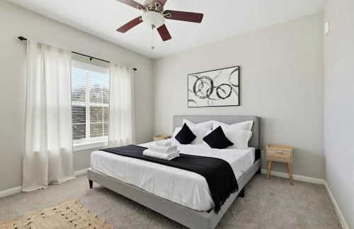 North Dallas 1BR Escape Modern Design Amenities - Photo 19