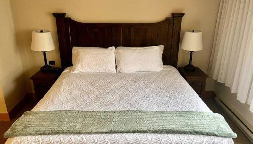 MT CB Mountain Side with King Bed, Hot Tub, Pool & Kitchen! - Foto 2