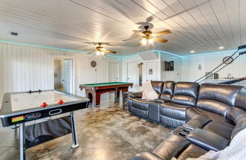 Tranquil Gantt Lake Home w/ Deck & Patio! - Foto 3