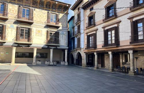 Apartamentos Angelus Plaza Mayor de Graus - Foto 38