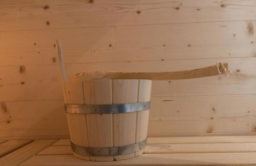 MESNERHOF CHALET - Ruhe, Rückzug & Südtiroler Charme mit kostenlosem Parken in der Tiefgarage - Photo 34