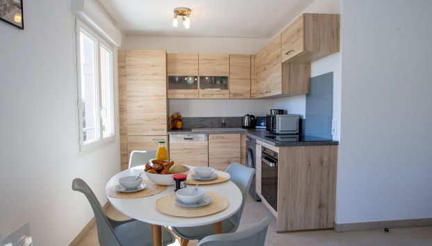 Kitchen / Dining Room