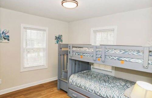 Three Bedroom Outdoorsy Escape in Huntersville - Foto 15