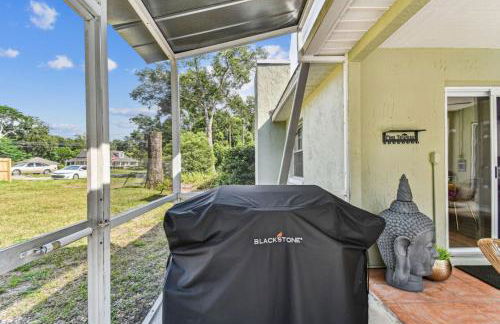 Relaxing Modern Home Sleeps 6 Pool BBQ Firepit - Foto 11