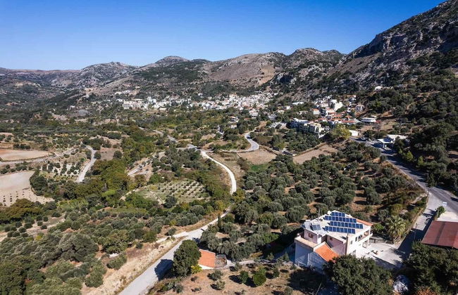 Panorama Luxury Suites - Photo 54