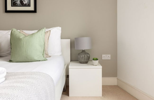 The Islington Collection - Photo 14