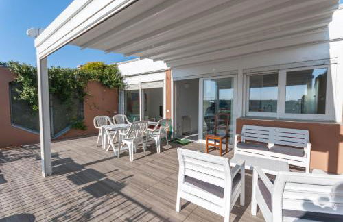 Exclusive rooftop apartment with large terrace in Solari/Tortona - Foto 5