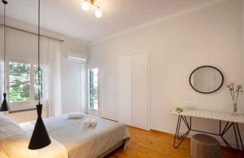 Glyfada Villa 6BR 16ppl Private Pool 300m to Beach - Foto 35