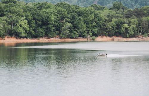 Exclusive Lakefront Retreat on Douglas Lake - Photo 44