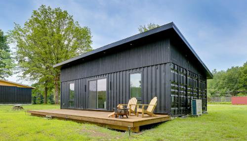 Lakefront Catskills Container Home Private Lake - Foto 2
