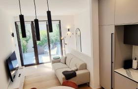 Vytalea - Trilocale moderno con patio e doppi servizi, vicino M4 - Modern apartment 2-Bedroom with Patio & Two Bathrooms, near Metro M4 - Photo 3