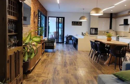 Lindo Sítio Estilo Moderno - Foto 1