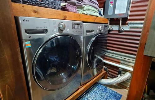 Hill Country Hangar with hottub, 7 minutes from the river and lake - Foto 47