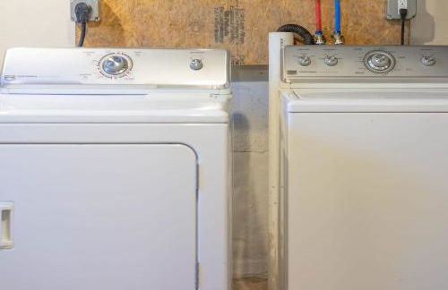 Spacious and Cozy St Louis Gem ABODEbucks - Photo 40