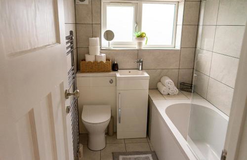 Cosy 2BR House - Space Centre - Free Parking - Foto 8