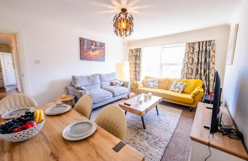 Spacious 2BR 1Bath with Free Street Parking & Close to Roath Park Landmark - Foto 18