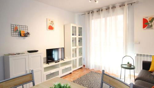 Piso coqueto con PARKING y BALCON - Foto 5