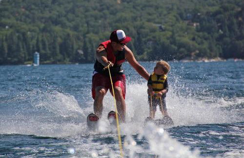 Cozy Designer Decorated Cabin Near Slopes Fireplace Peekaboo Lakeview - Foto 44
